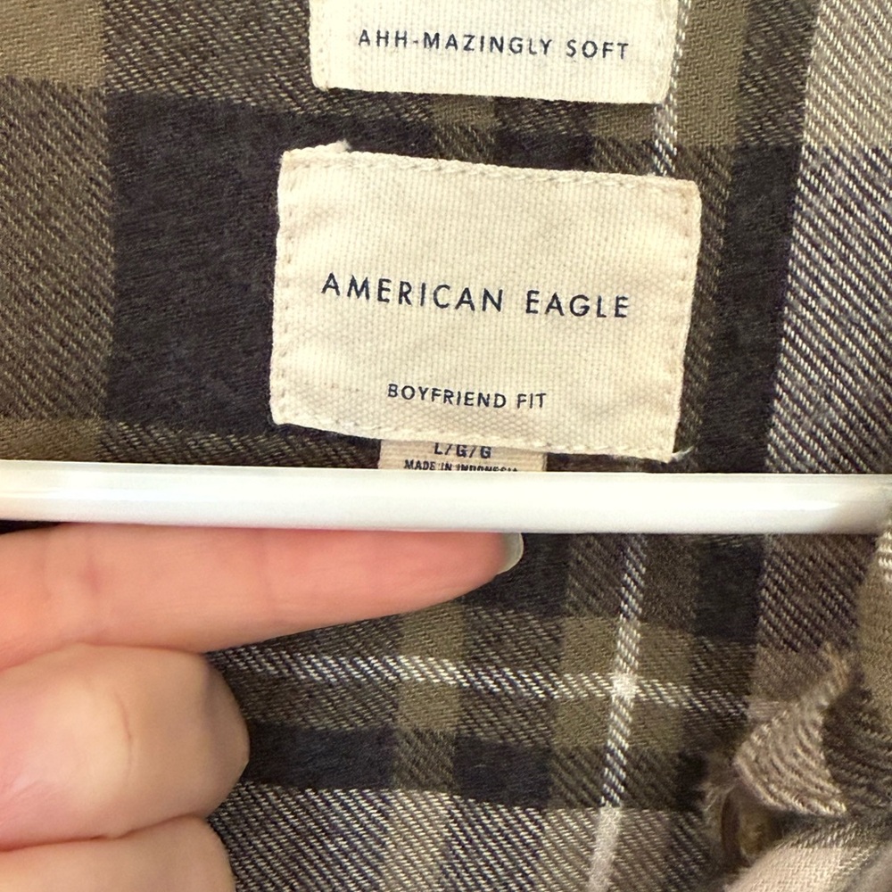American Eagle Outfitters Olive and Black Plaid Shirt - Picture 3 of 4